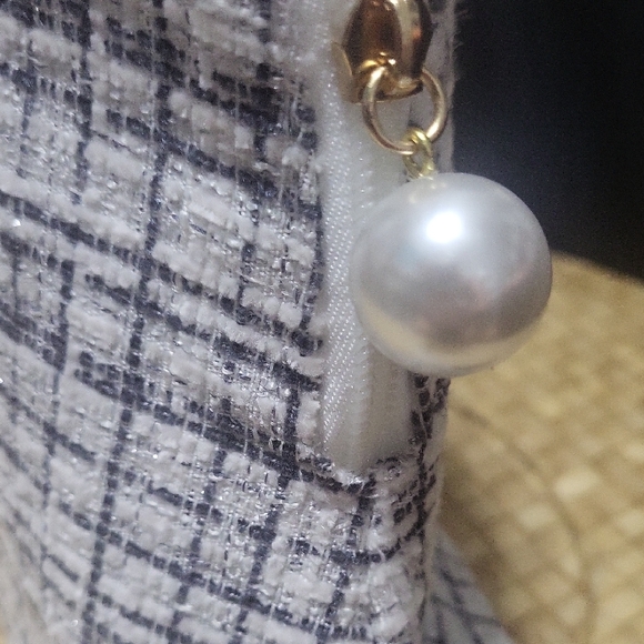 Plaid Cosmetic Bag with Zipper - Picture 5 of 5